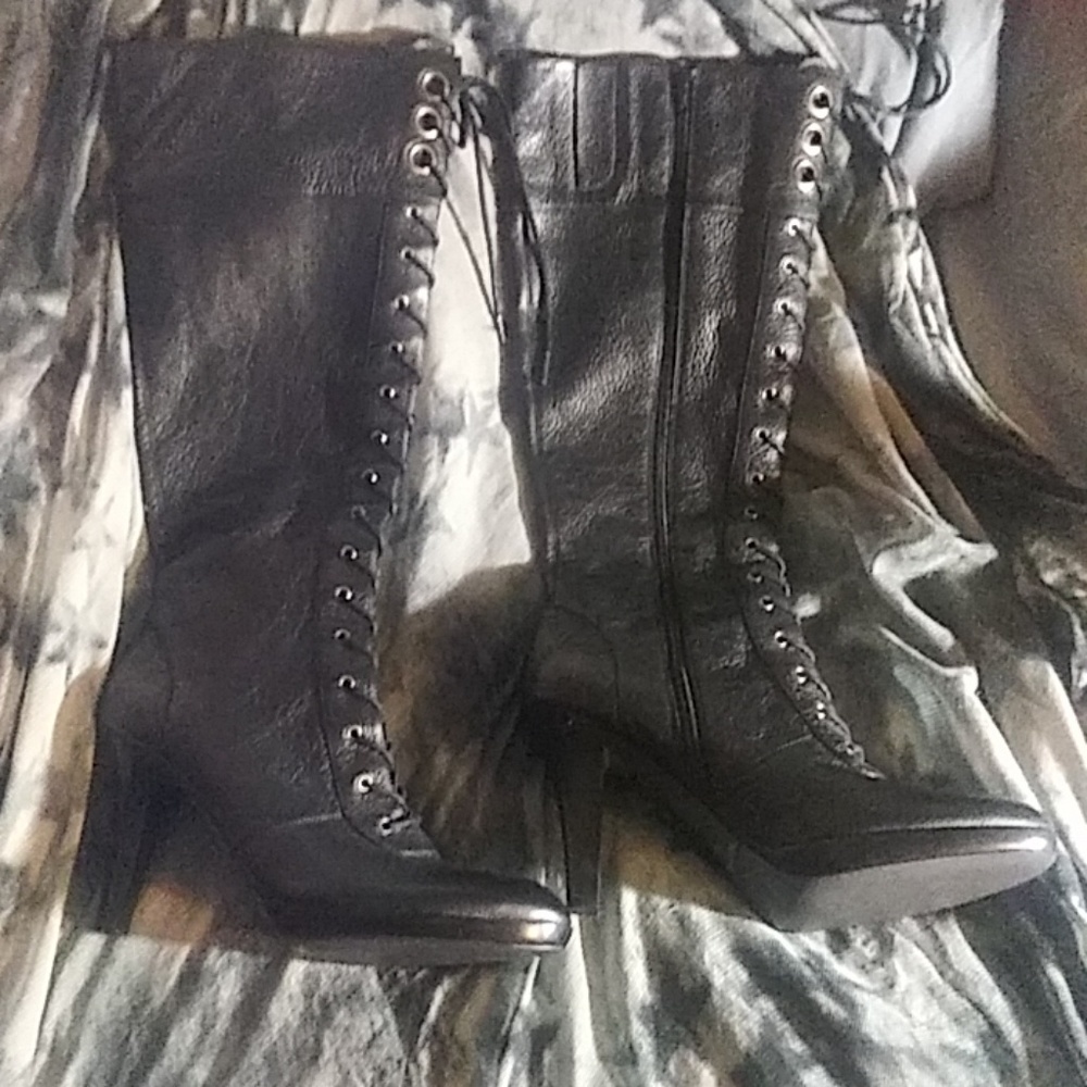 Nine West LEATHERknee high black LEATHER heel